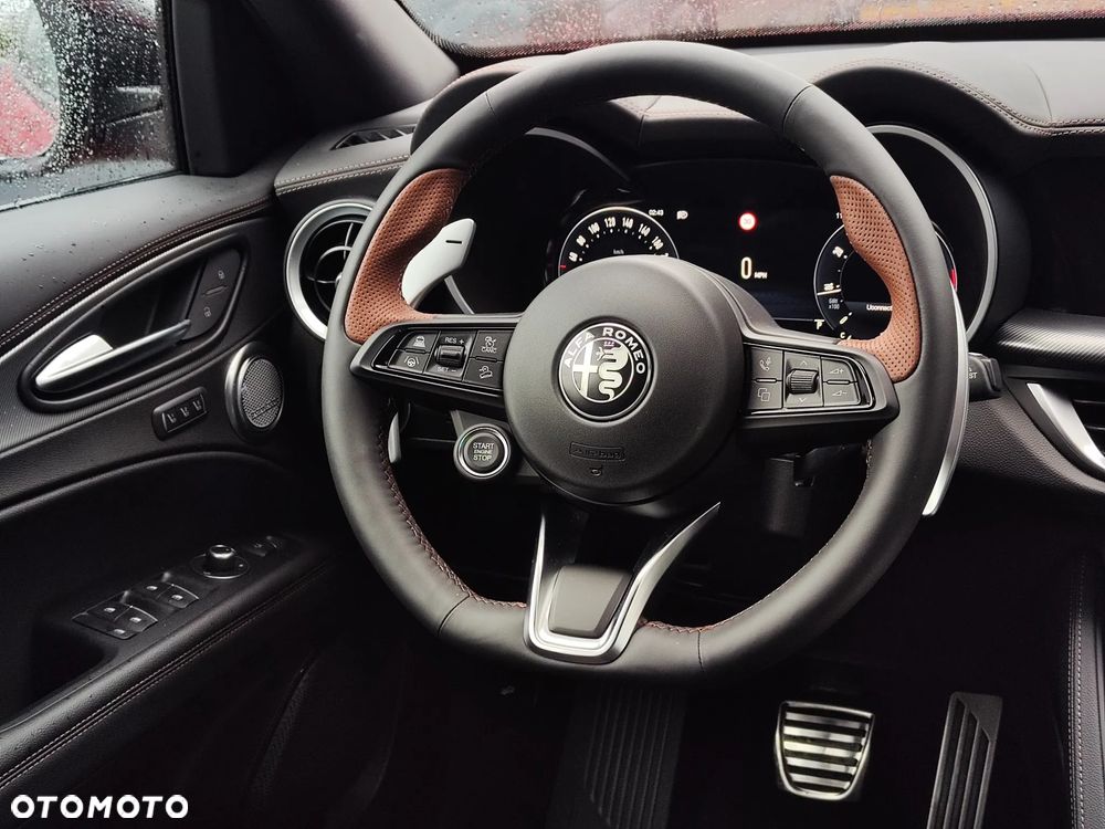 Alfa Romeo Stelvio 2.0 Turbo Intensa Q4 - 13