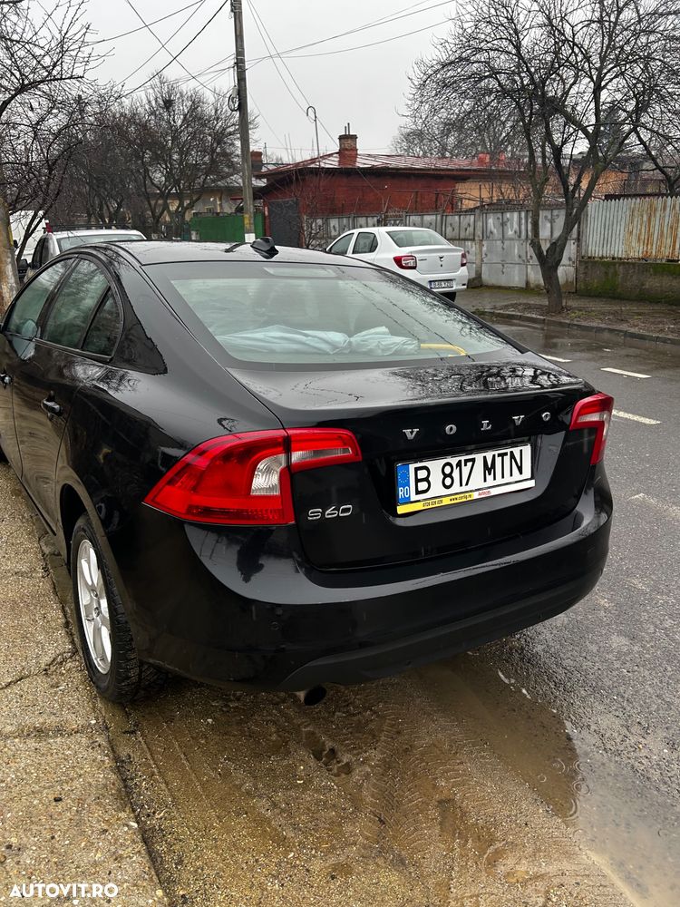 Volvo S60 D3 Start-Stop Kinetic - 3