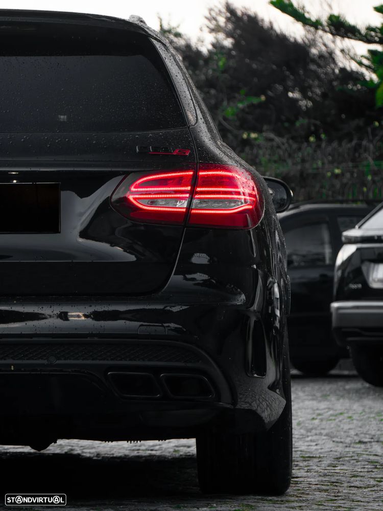 Mercedes-Benz C 63 AMG S - 38