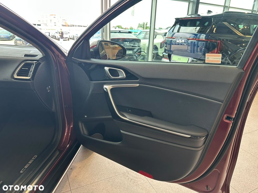 Kia XCeed 1.6 T-GDI Business Line DCT - 10