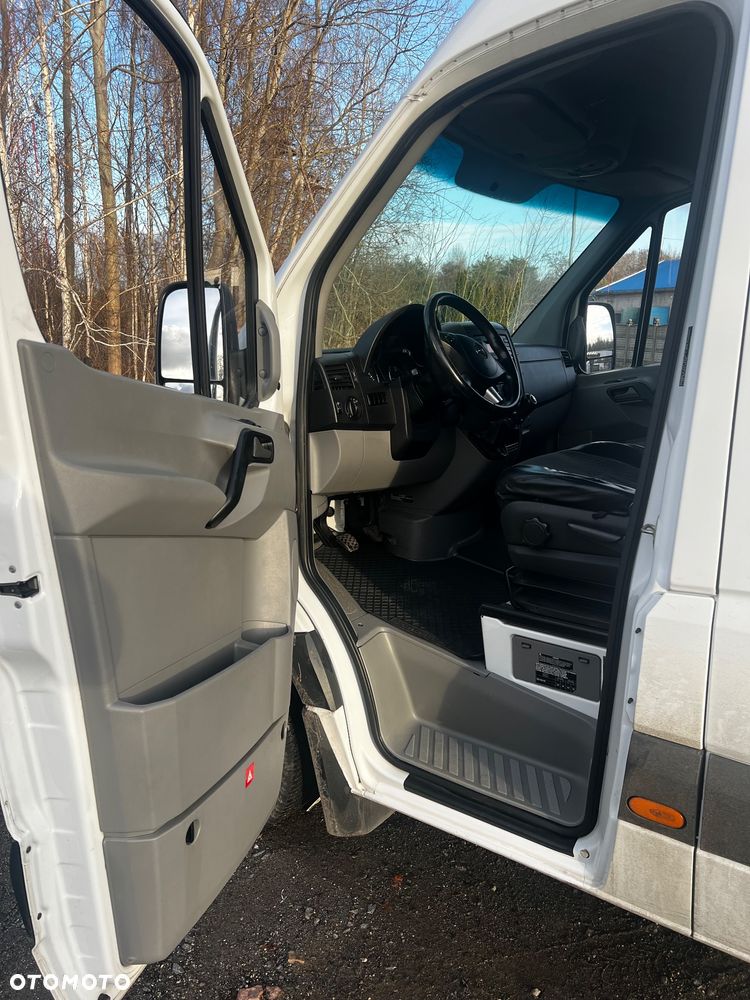 Mercedes-Benz Sprinter - 18