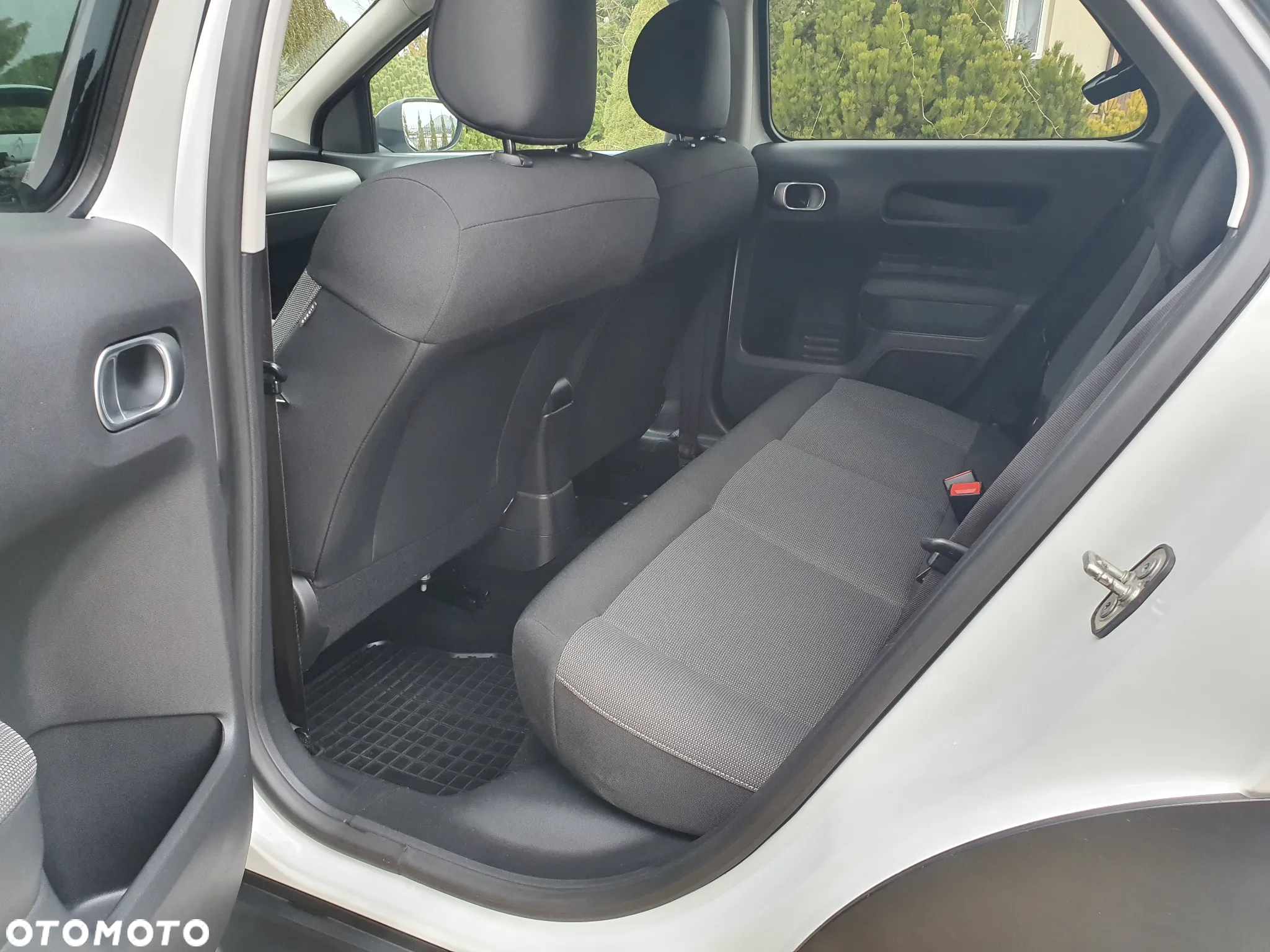 Citroën C4 Cactus 1.2 PureTech Shine S&S - 20
