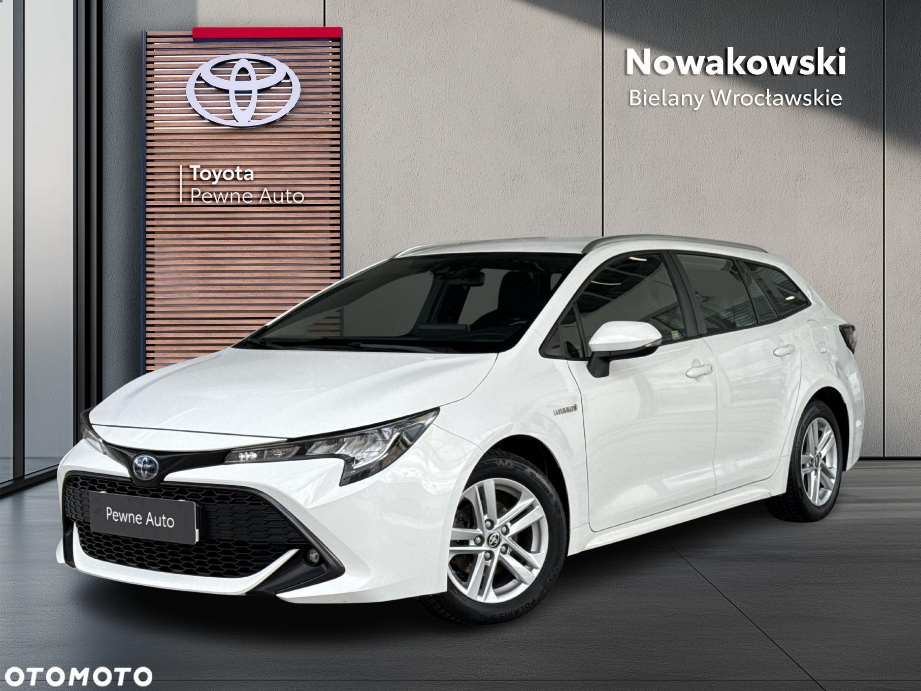 Toyota Corolla 1.8 Hybrid Comfort - 1