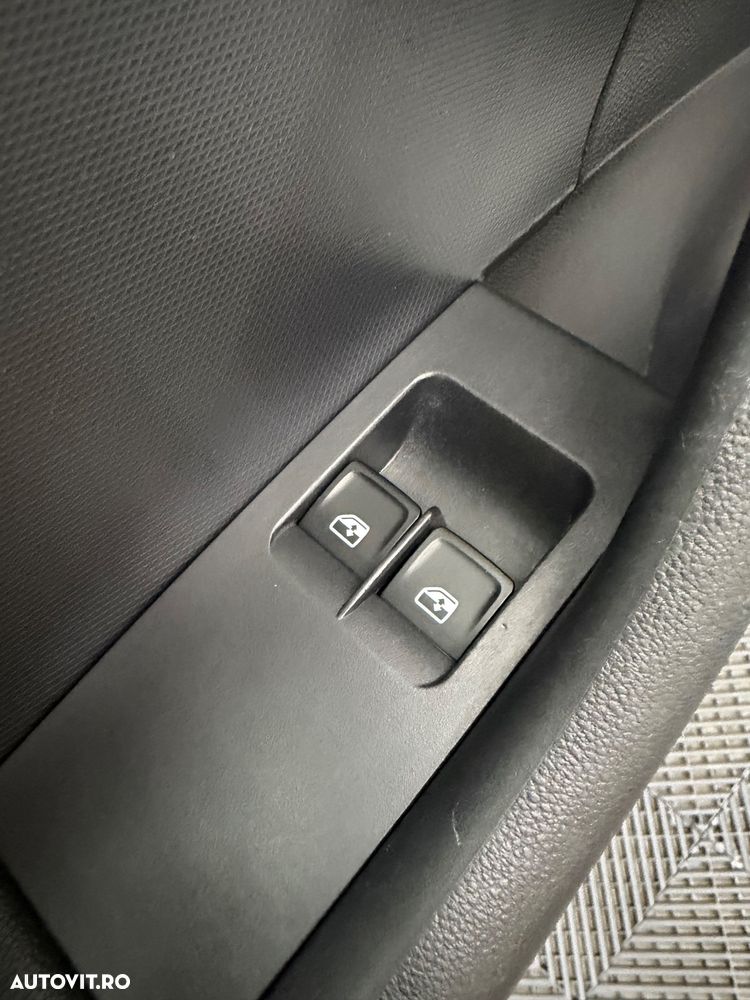 Skoda RAPID 1.0 TSI Ambition - 9