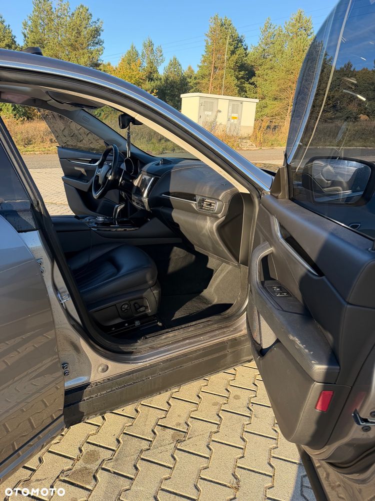 Maserati Levante - 16