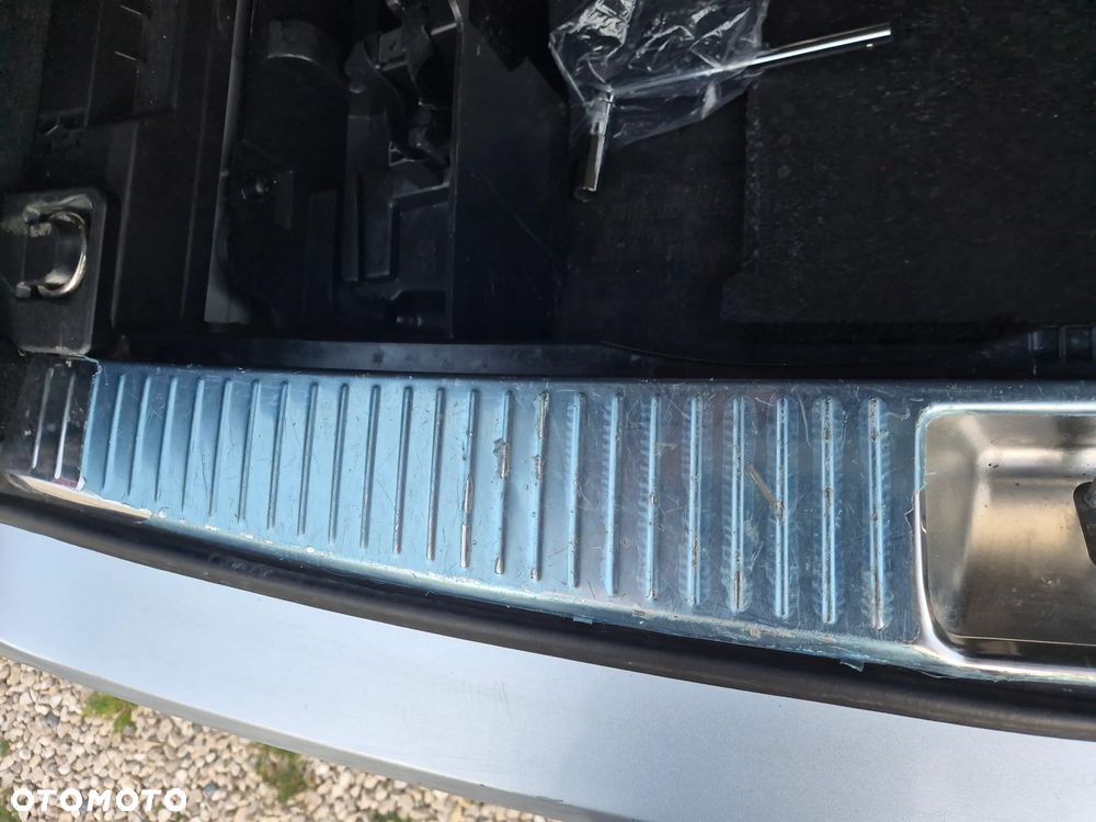 Mercedes-Benz Klasa C 220 CDI DPF (BlueEFFICIENCY) Avantgarde - 19