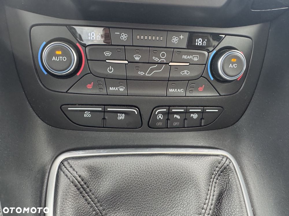 Ford Tourneo Connect Gr 1.5 EcoBlue Titanium - 32