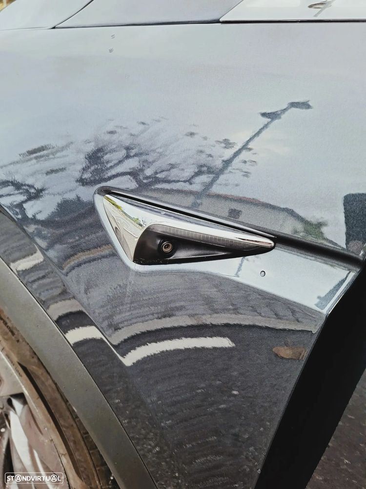 Tesla Model X 100D - 11