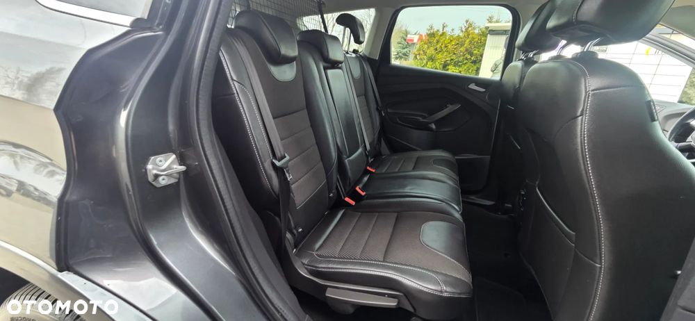 Ford Kuga 2.0 TDCi 2x4 Titanium - 34