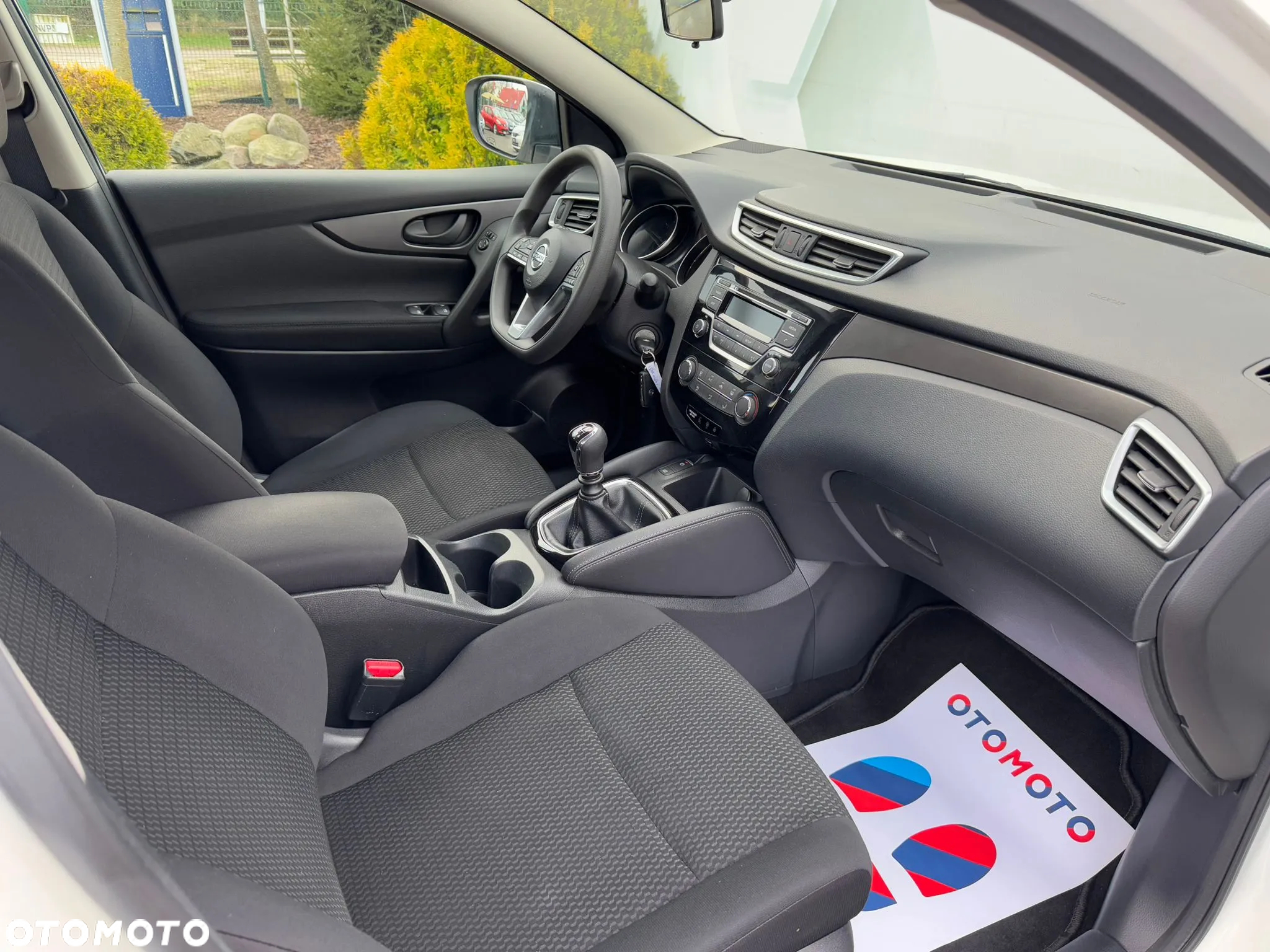 Nissan Qashqai 1.2 DIG-T N-Connecta - 27