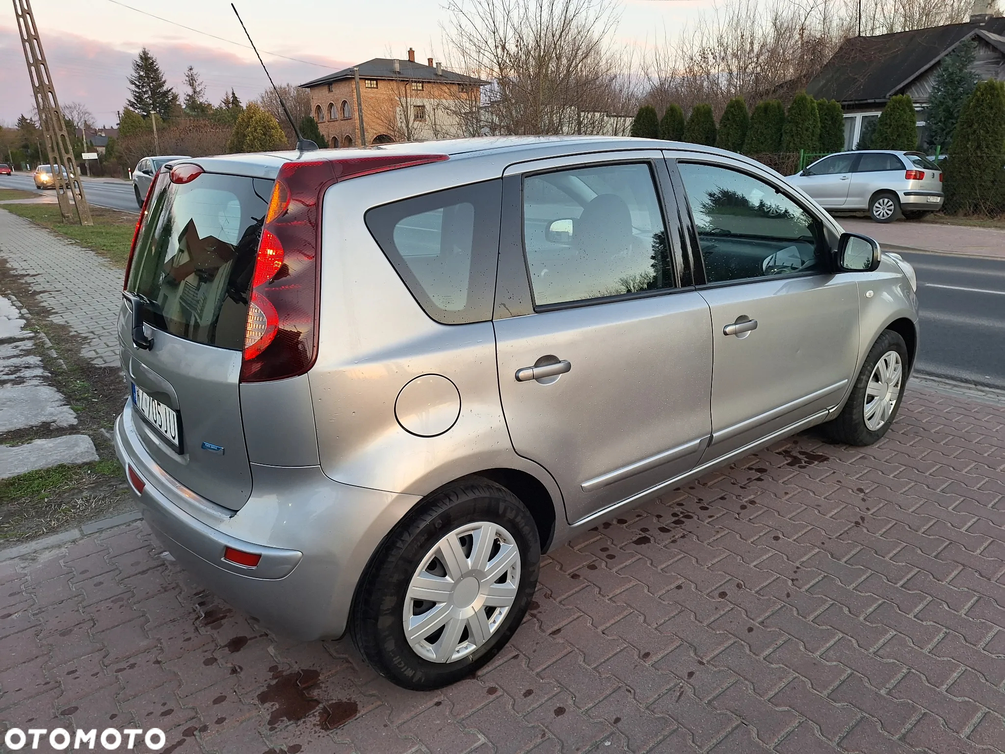 Nissan Note 1.4 Visia - 11