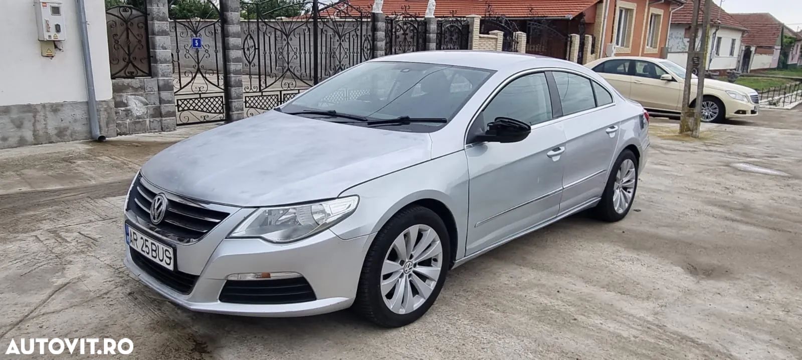 Volkswagen Passat CC - 1