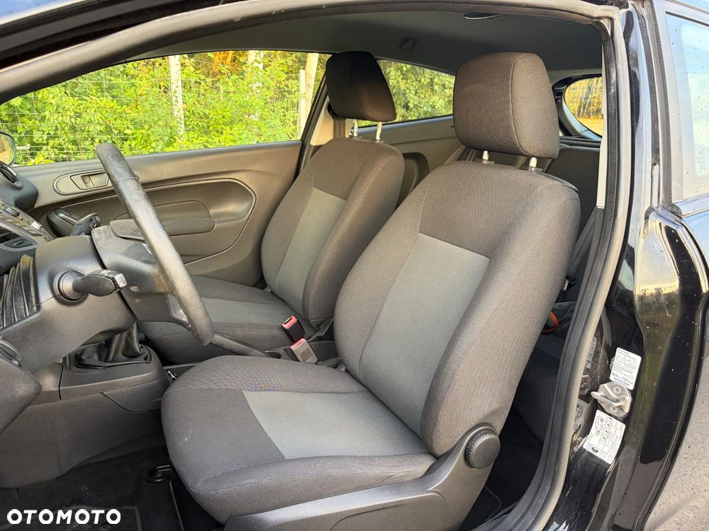 Ford Fiesta 1.25 Ambiente EU5 - 10