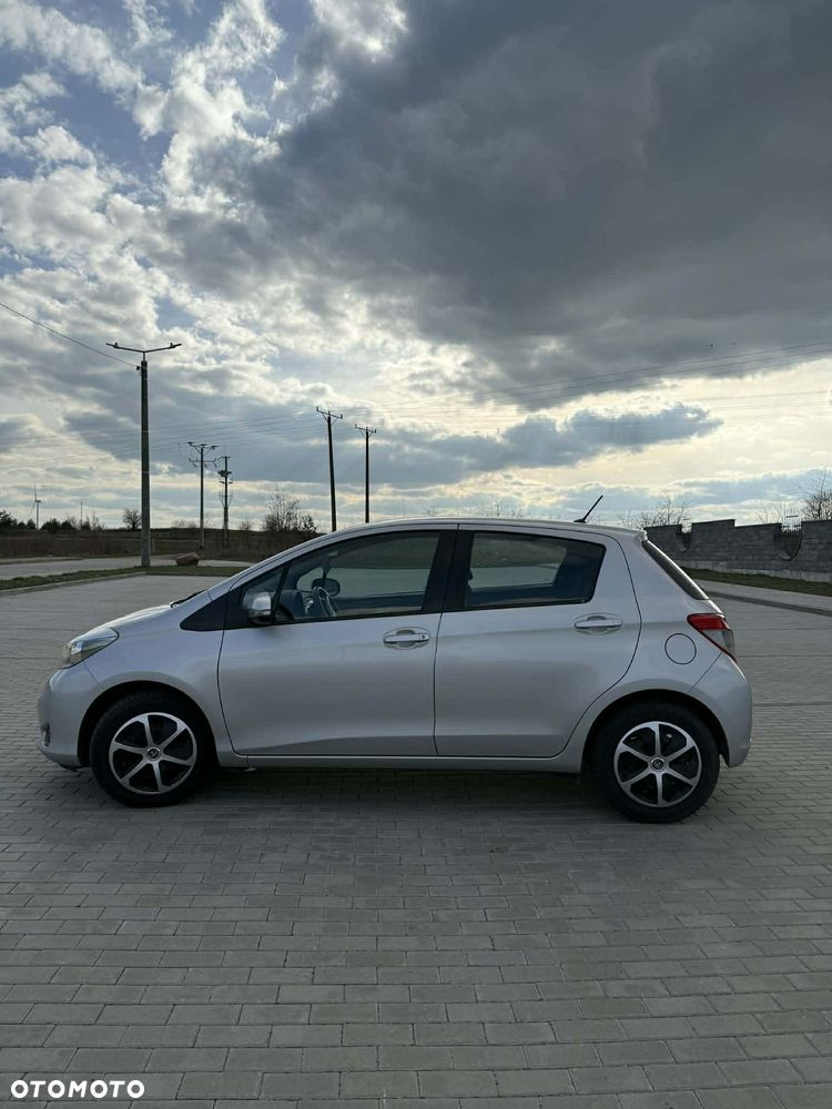 Toyota Yaris - 6