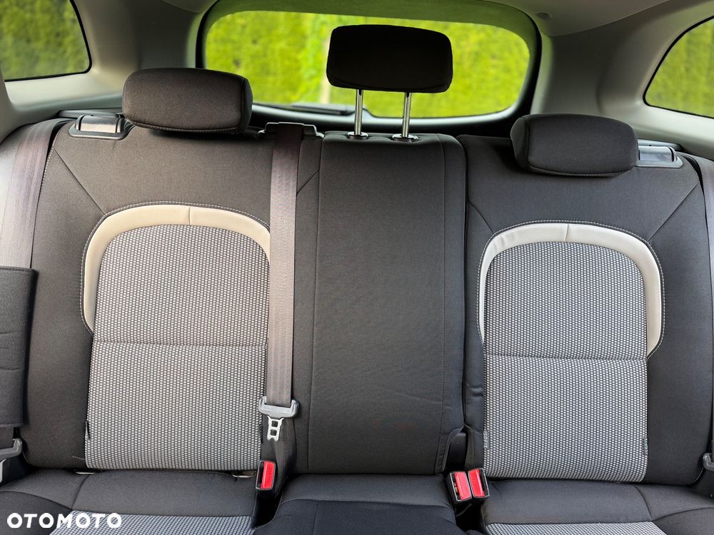 Kia Ceed 1.6 CRDi 128 ISG Platinum Edition - 39