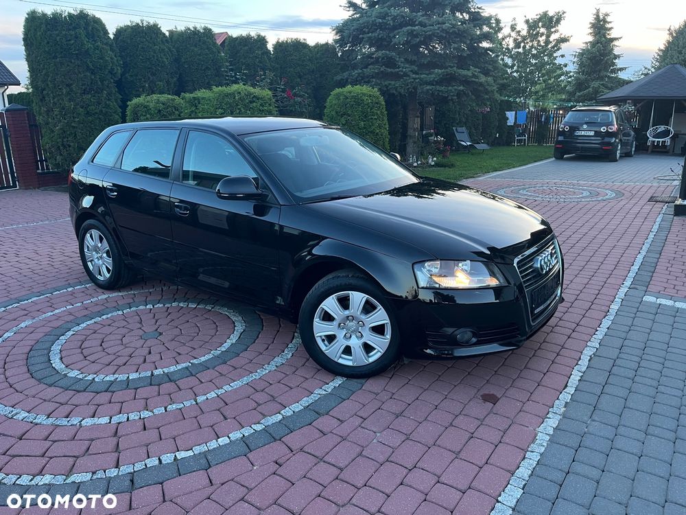 Audi A3 Sportback 1.6 Attraction - 4
