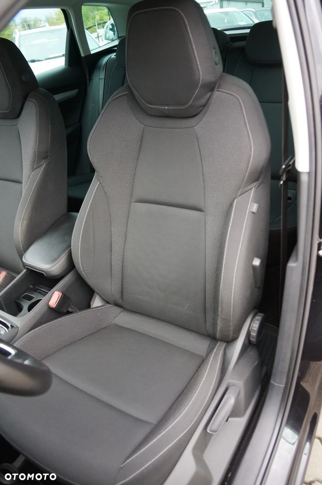 Skoda Karoq 2.0 TDI SCR 4x4 Ambition DSG - 25