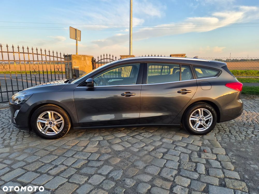 Ford Focus 1.0 EcoBoost Titanium - 21