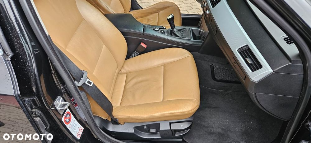 BMW Seria 5 520d Touring Edition Sport - 21