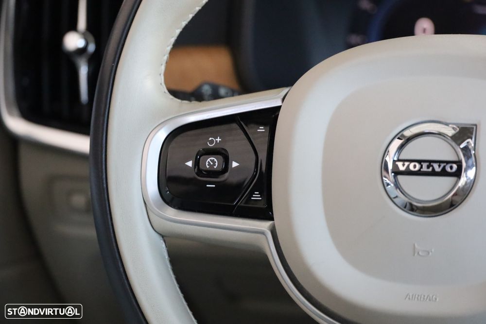 Volvo V90 2.0 T6 PHEV Inscription Expression AWD - 26