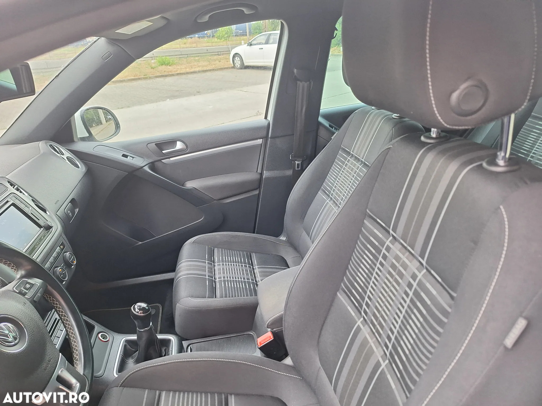 Volkswagen Tiguan - 15