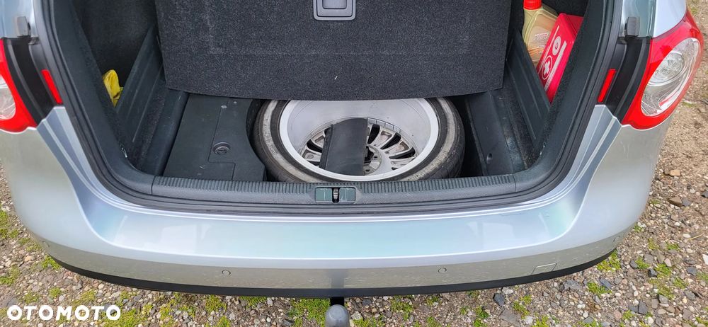 Volkswagen Passat 2.0 TDI DPF DSG Highline - 31