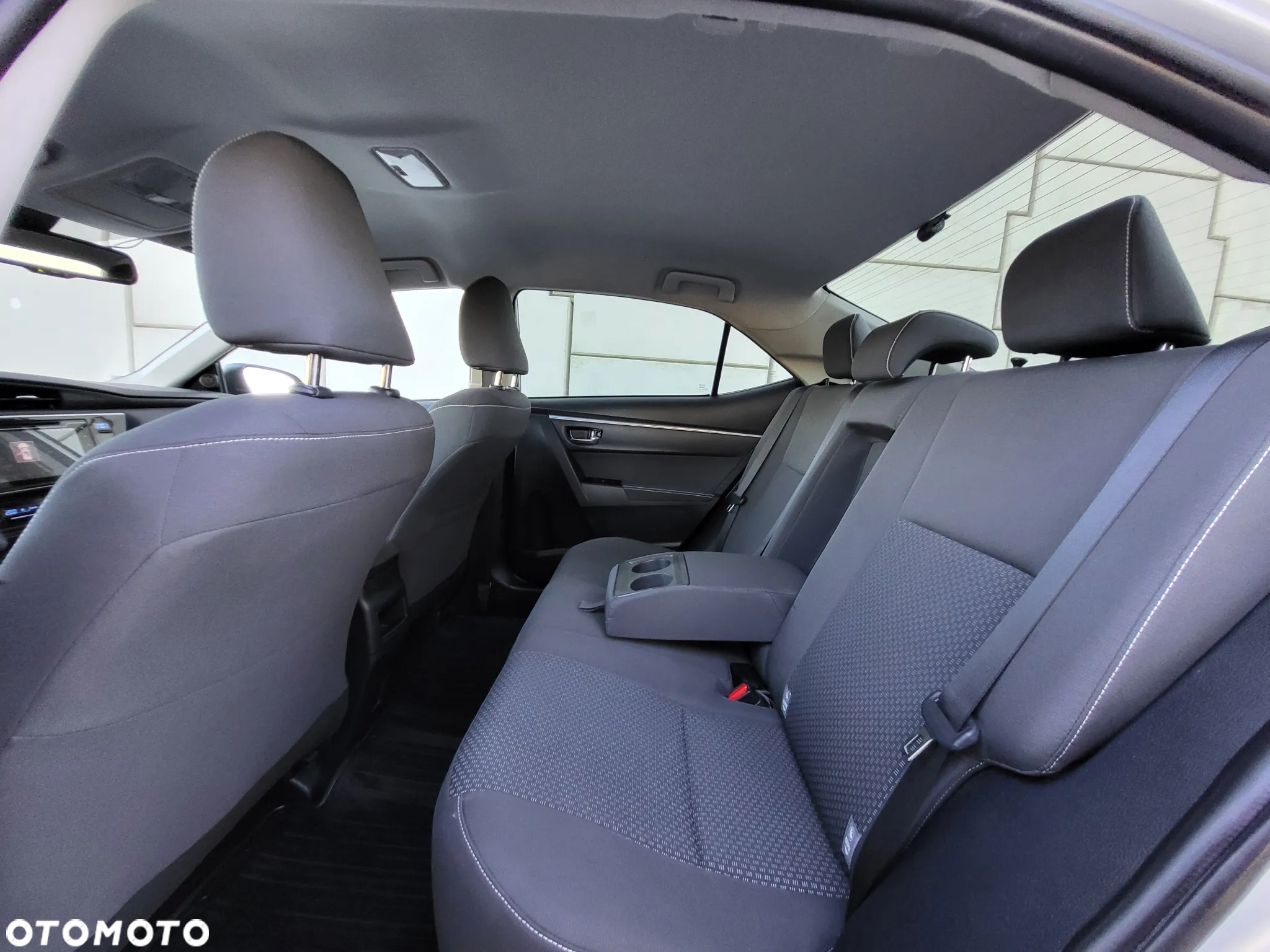 Toyota Corolla - 19
