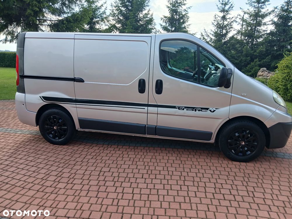 Renault TRAFIC - 7