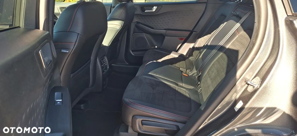 Ford Kuga 2.0 EcoBlue Hybrid ST-LINE X - 14