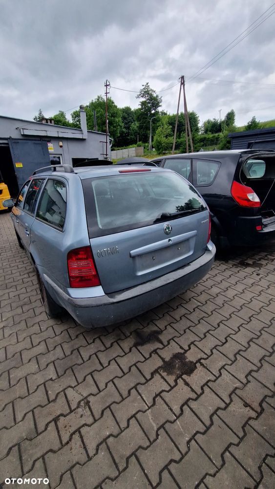 Skoda Octavia II na części - 2
