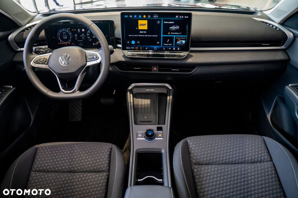 Volkswagen T-Roc - 8