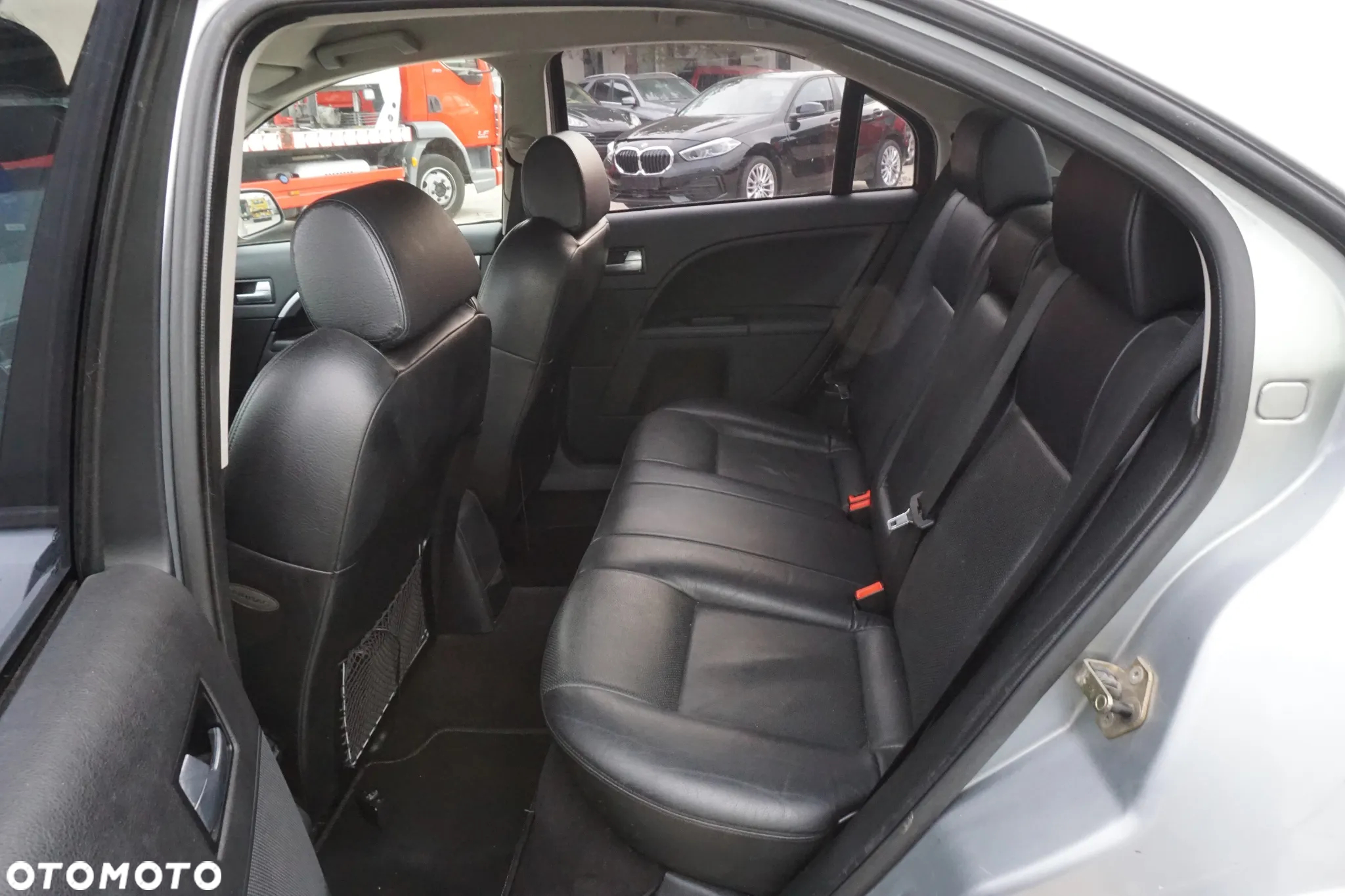 Ford Mondeo - 8