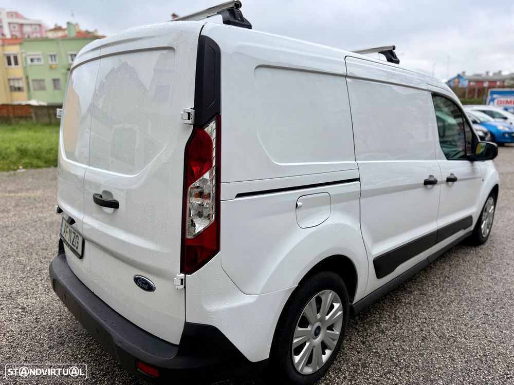 Ford Trânsito Connect - 8