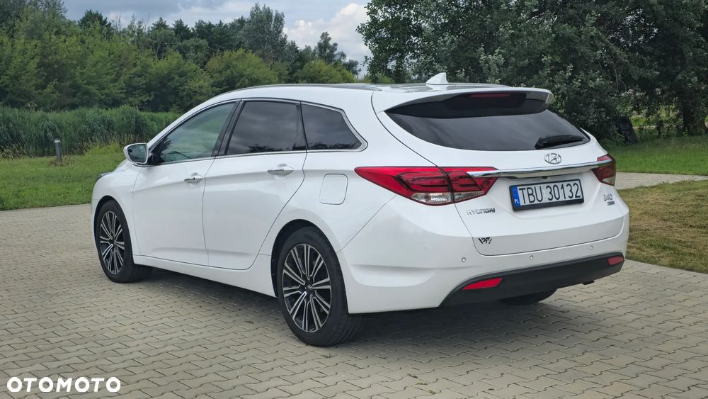 Hyundai i40 1.7 CRDi BlueDrive Premium DCT - 4