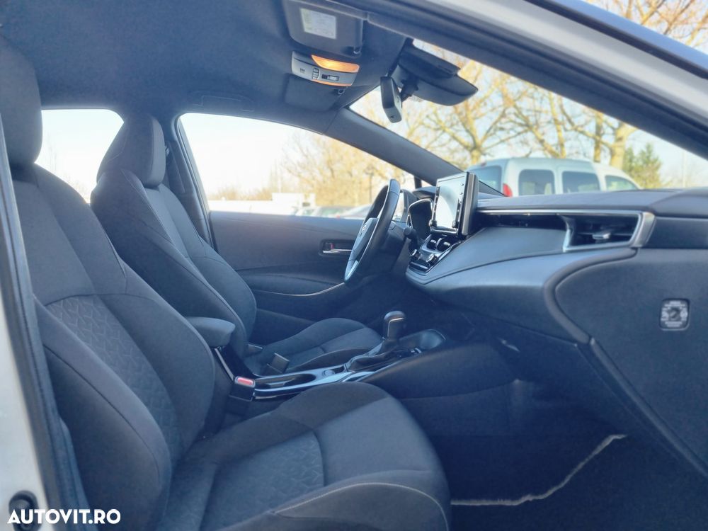 Toyota Corolla 1.8 HSD Dynamic - 13