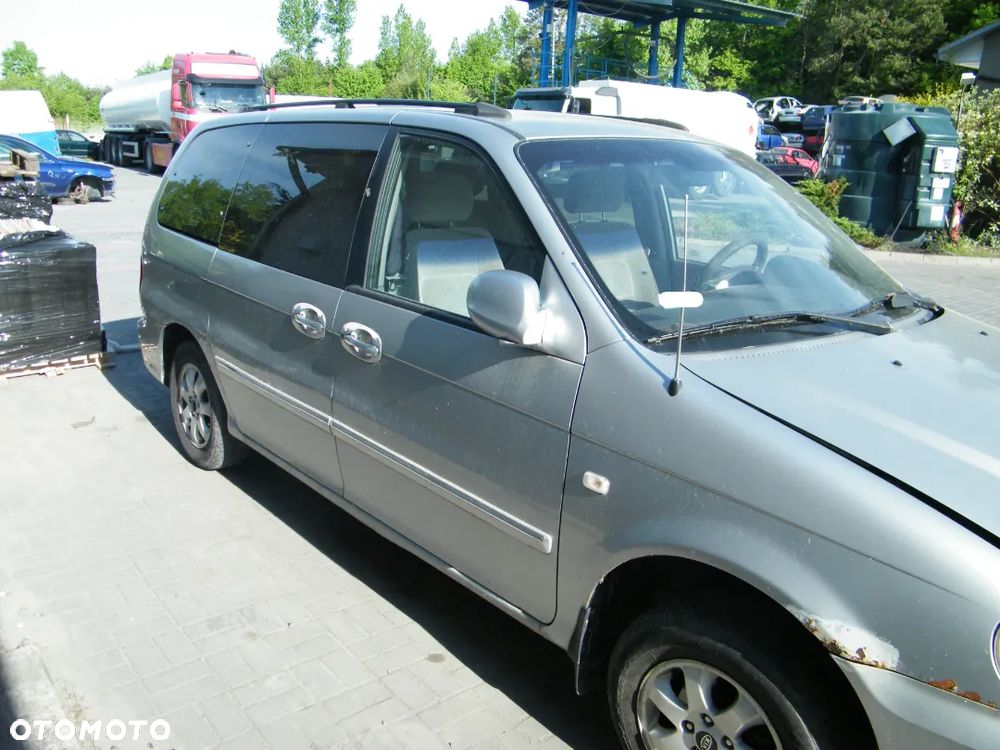 Kia Carnival (01-06r.) 2.9 CRDI 144KM silnik J3 (K0AJ1102 70A) skrzynia LF lakier C5 - DIAMOND SILVER. Cała na części (wszystkie) - 2