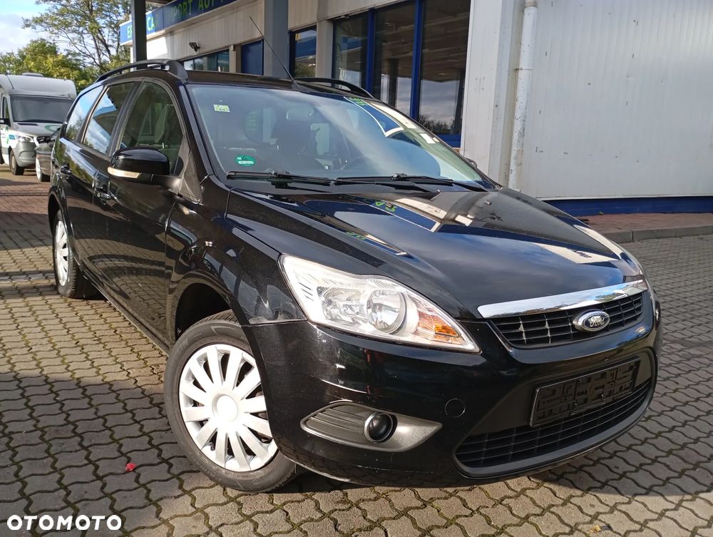 Ford Focus Turnier 1.6 16V Ambiente - 1