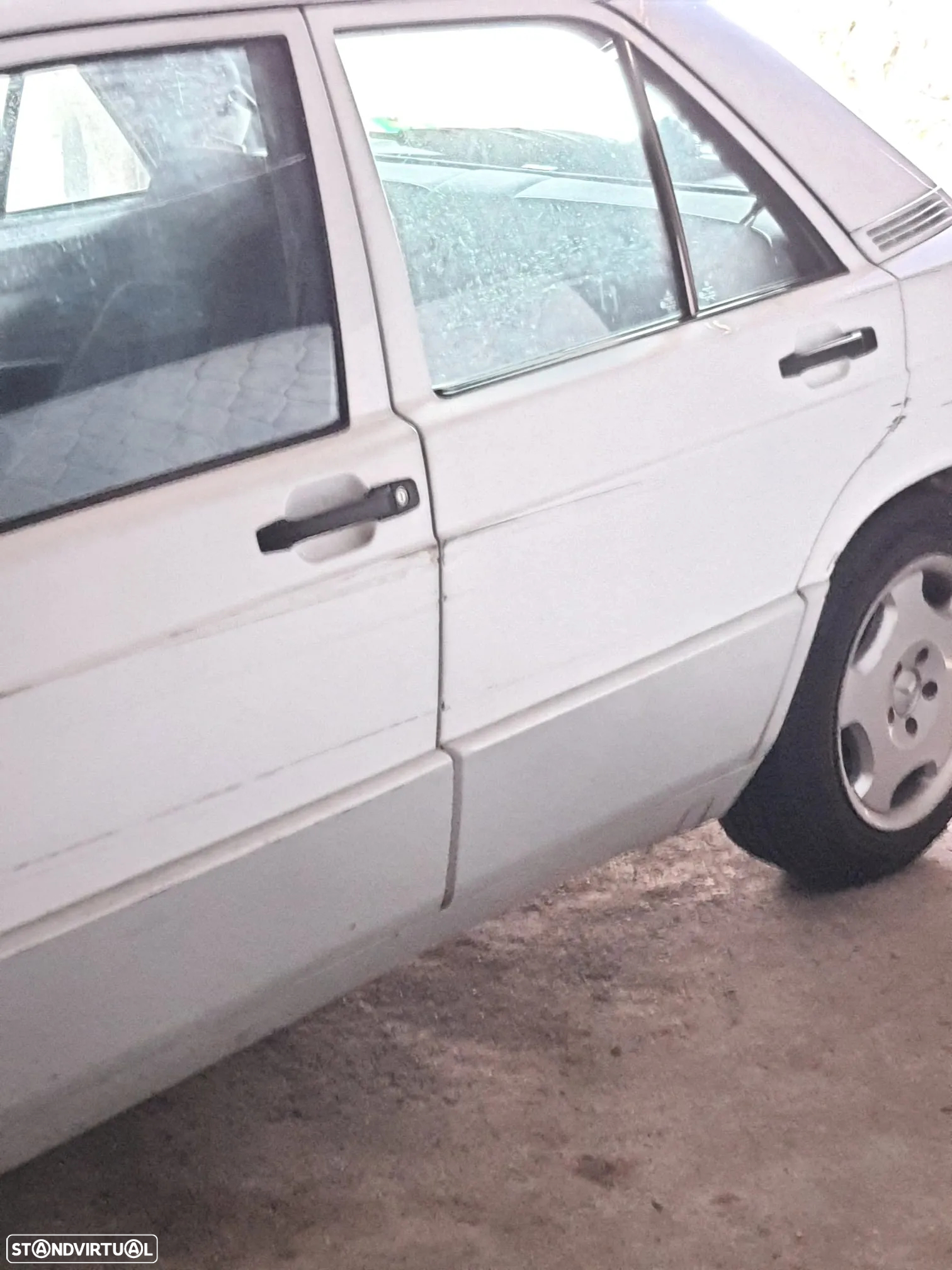 Mercedes-Benz 190 D 2.0 - 5