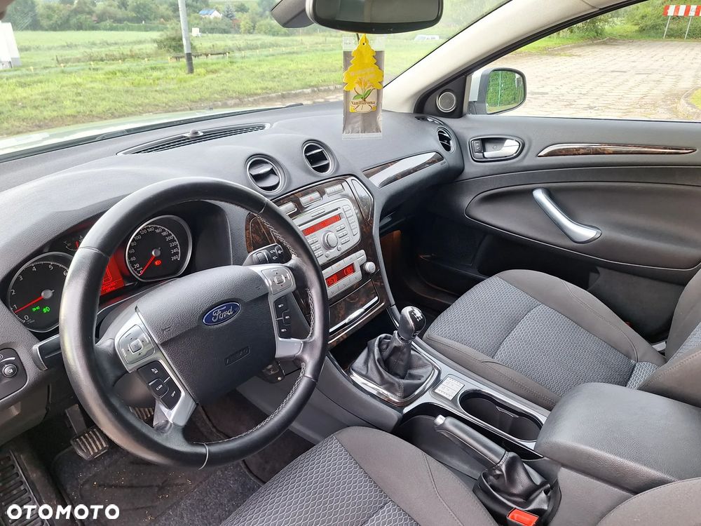 Ford Mondeo 2.0 Ghia Executive - 7