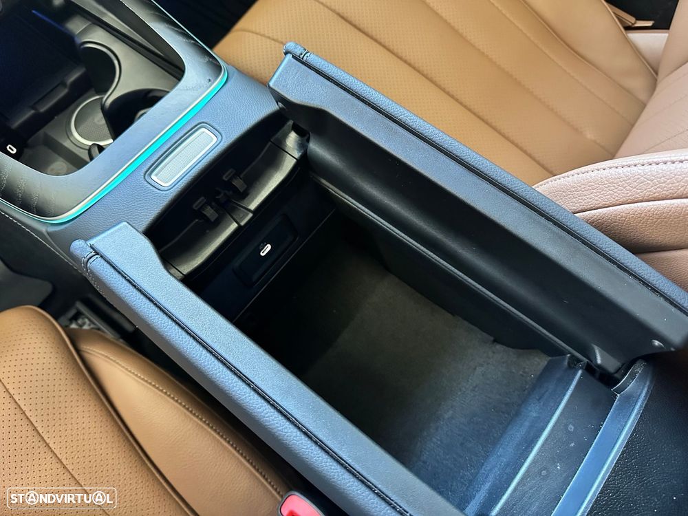 Mercedes-Benz E 300 e 4Matic - 18