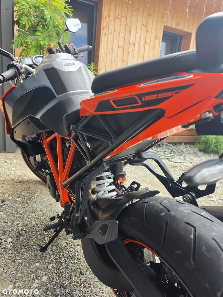 KTM Super Duke - 18