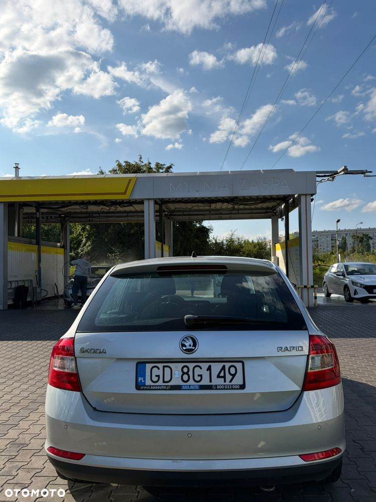 Skoda RAPID 1.2 TSI Ambition Max - 4