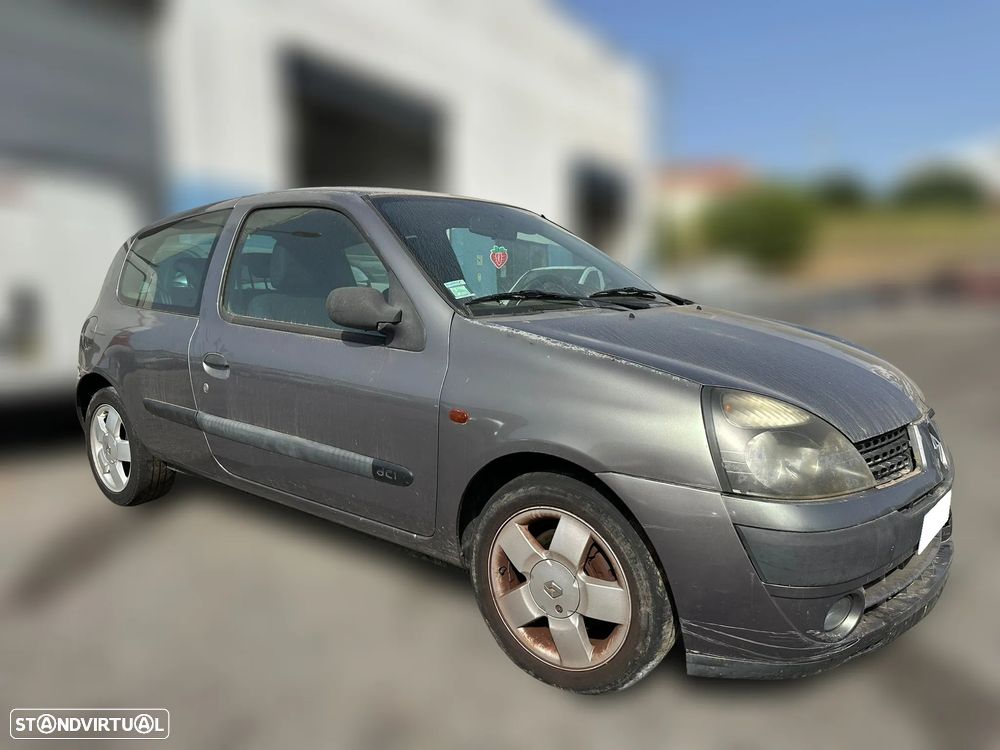 Renault Clio 1.5D 3 Portas de 2002 para peças - 7