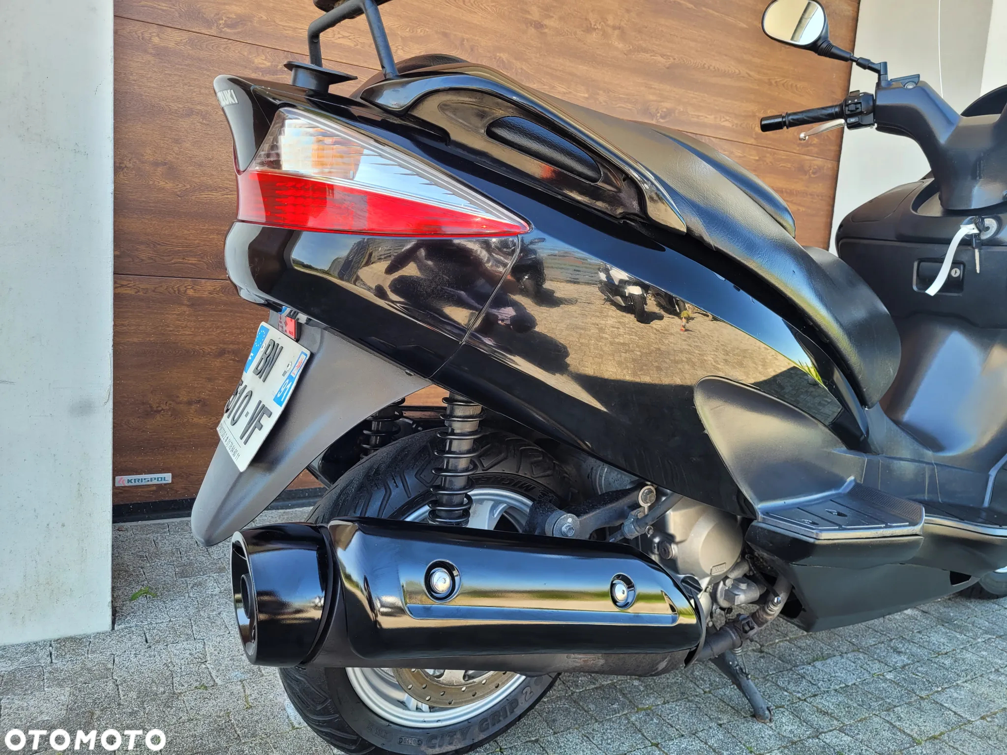 Suzuki Burgman - 27