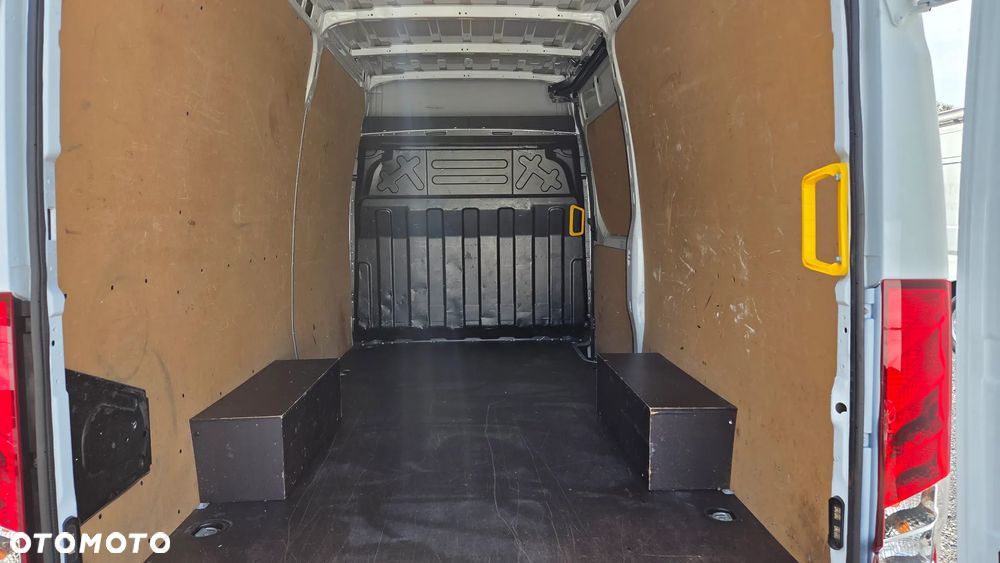 Iveco Daily - 36