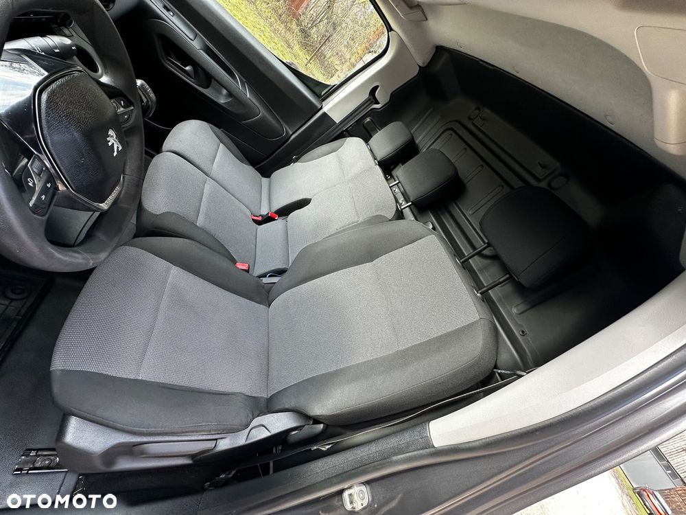 Peugeot PARTNER - 17