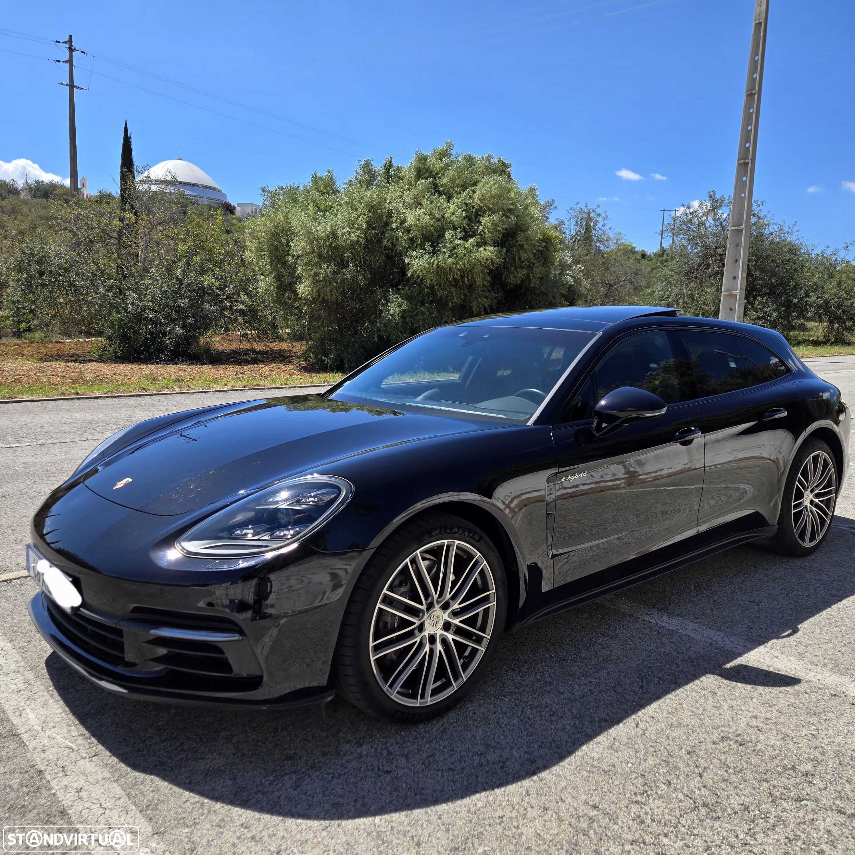 Porsche Panamera Sport Turismo 4 E-Hybrid - 1