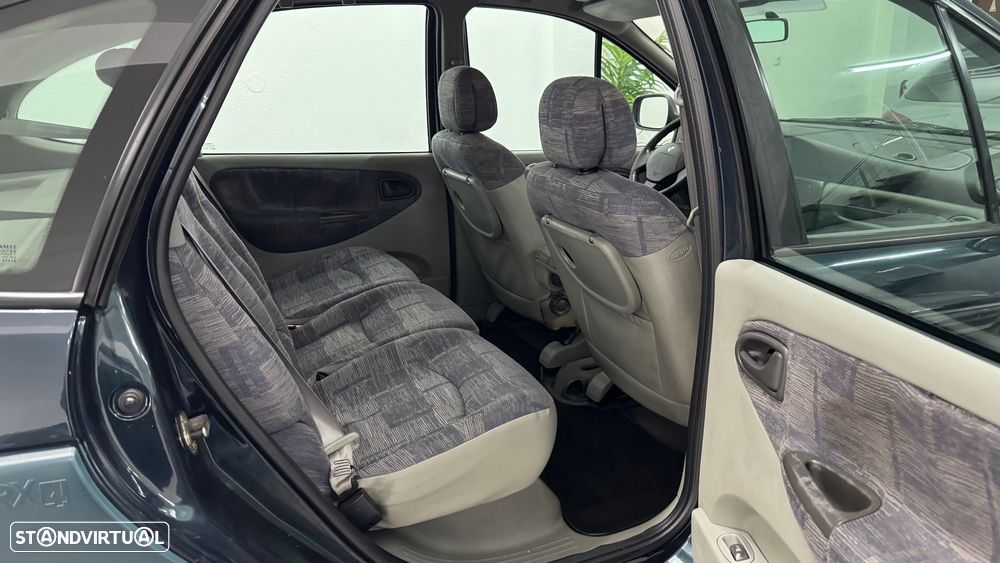 Renault Scénic RX4 1.9 dCi Privilège - 27