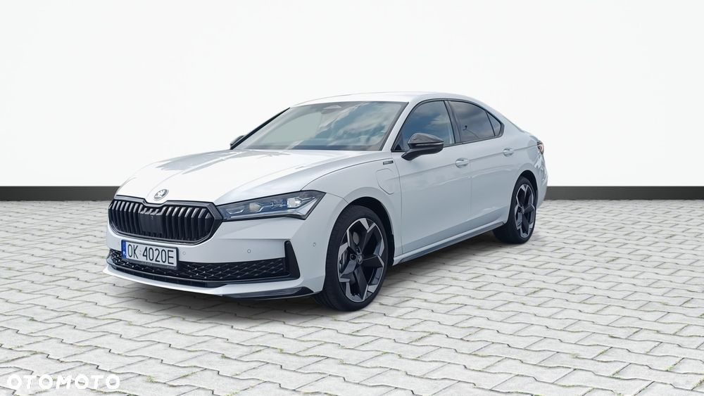 Skoda Superb 1.5 TSI Plug-in Hybrid Sportline DSG - 4