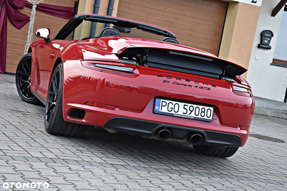 Porsche 911 Carrera 4 GTS PDK - 9